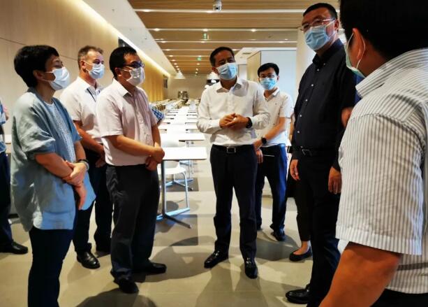 區(qū)領導調(diào)研深圳會展中心復工復產(chǎn)情況 區(qū)領導調(diào)研深圳會展中心復工復產(chǎn)情況