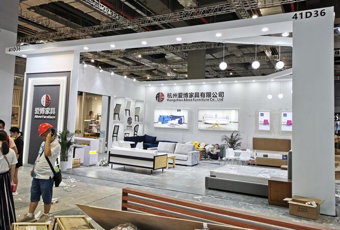 展會(huì)搭建布置中塑料材料如何選擇？膠黏劑又該如何選擇？