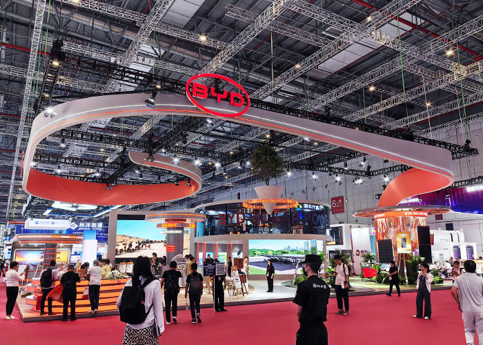 澤迪展會搭建設(shè)計(jì)公司攜手“比亞迪"亮相2024snec光伏展